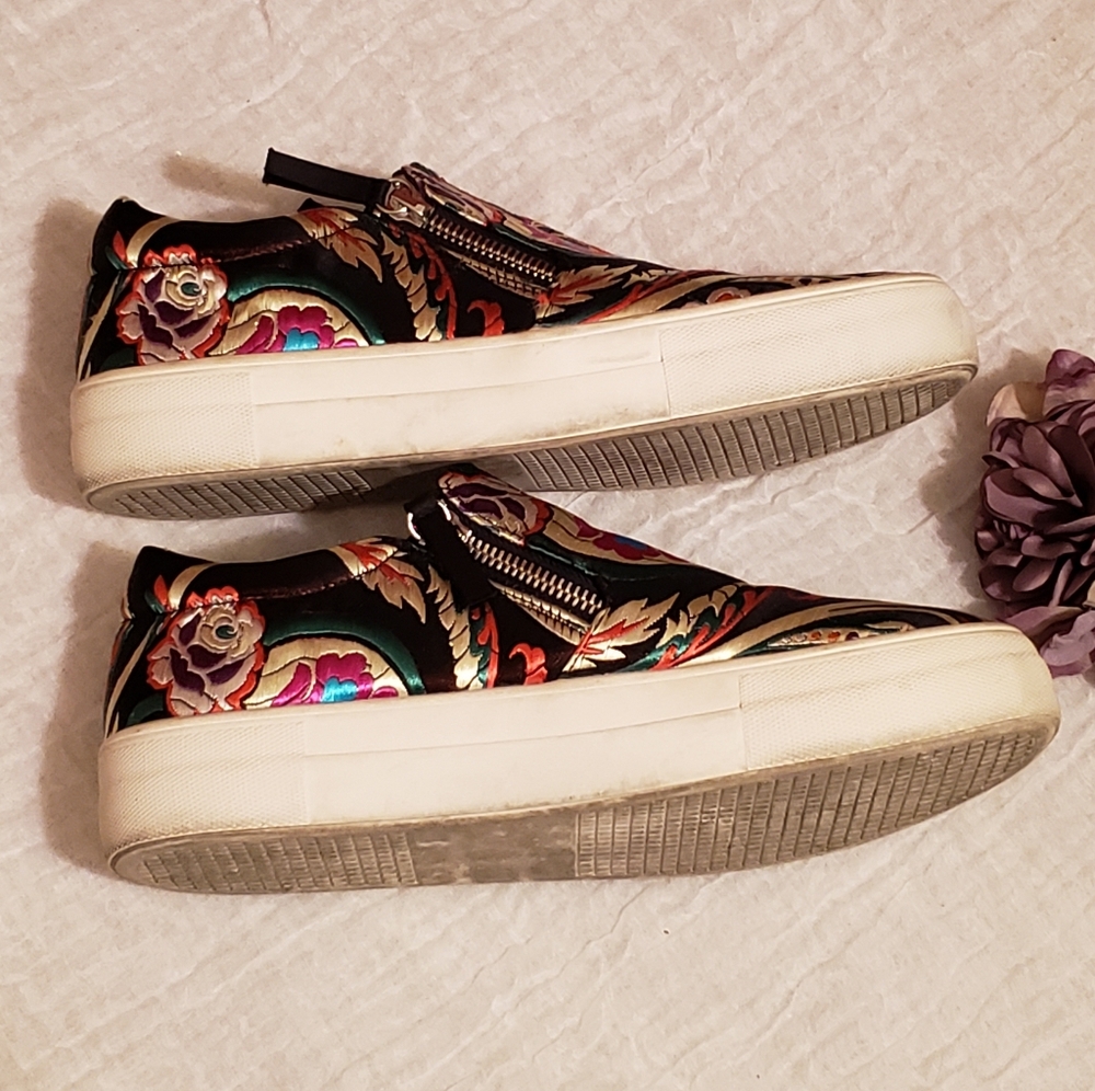 Steve Madden Geary Embroidered Sneakers sz 8 - Picture 14 of 14